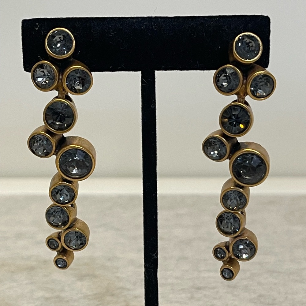 Oscar de la Renta Gold and Blue Crystal Clip Earrings 💕
